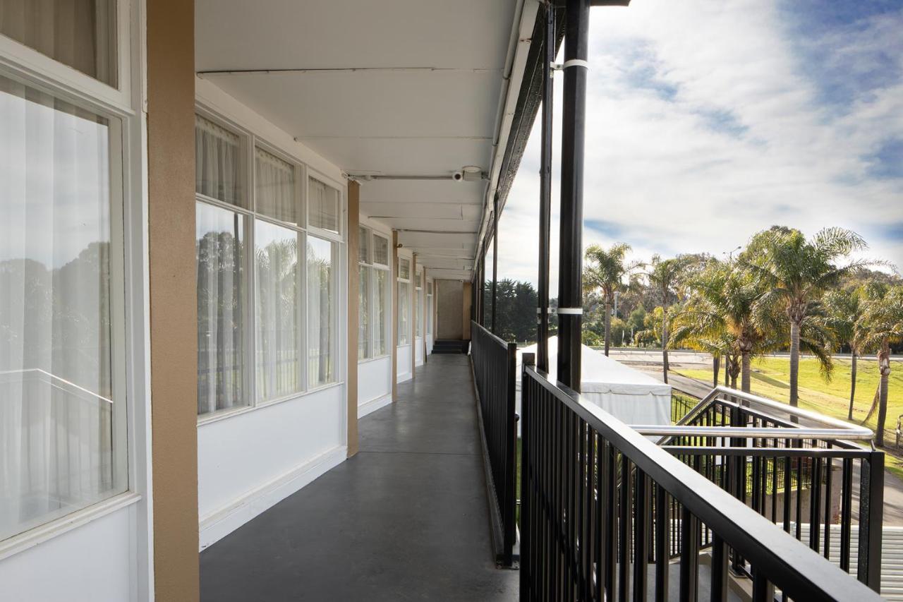 Rivers Apartments Motel Sale Gippsland Buitenkant foto